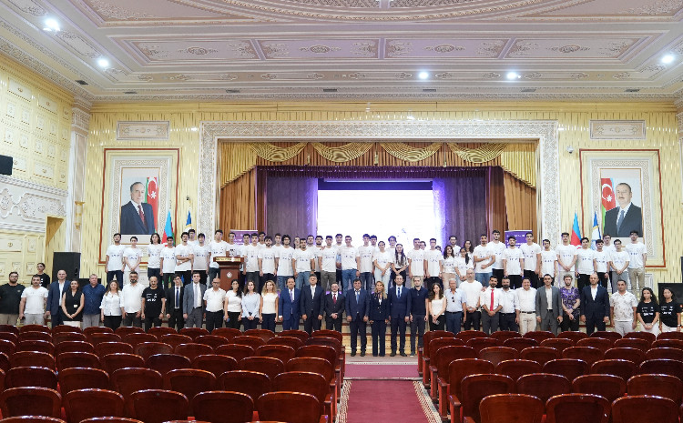 Bakıda gənc proqramçılar üçün xüsusi müsabiqə keçirildi 