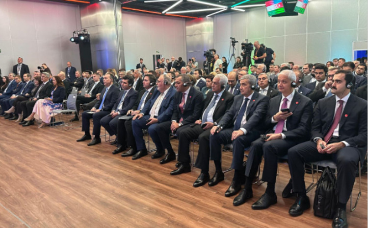 Budapeştdə Azərbaycan-Macarıstan biznes forumu keçirilib 