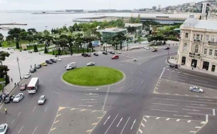 Bakının əsas mərkəzi yolları yenidən açıldı 
