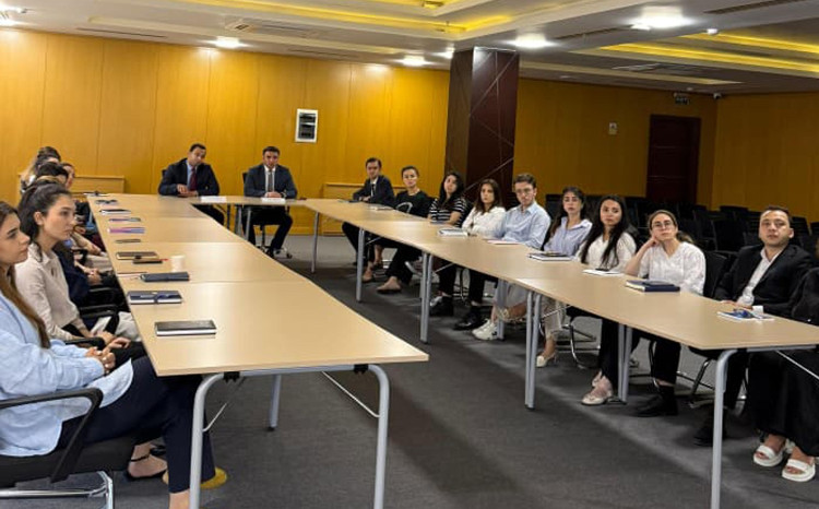 “142” Çağrı Mərkəzinin əməkdaşları üçün növbəti təlim keçirilib 