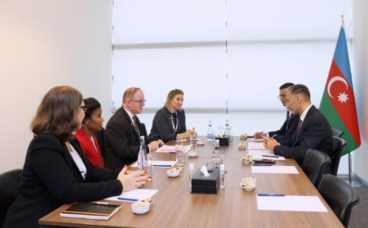 Minister Rashad Nabiyev Discusses Opportunities for Cooperation with U.S. Representatives 