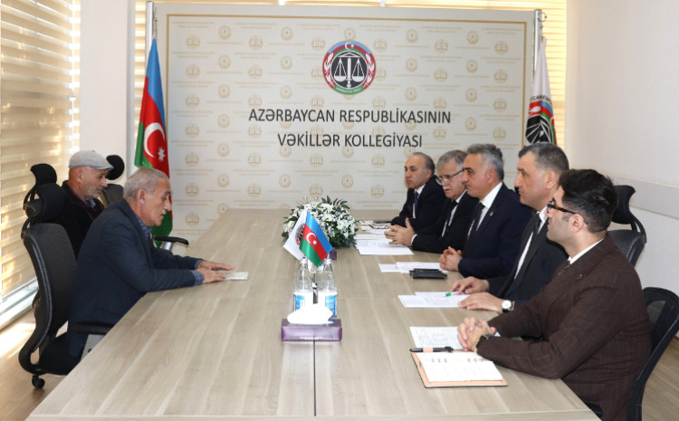 Vəkillər Kollegiyasının rəhbərliyi növbəti vətəndaş qəbulu keçirib 