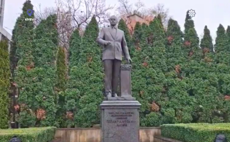 Ukraynada Azərbaycan abidələrinin hava zərbələrindən qorunması üçün xüsusi vasitələrlə üzlənməsinə başlanılıb 