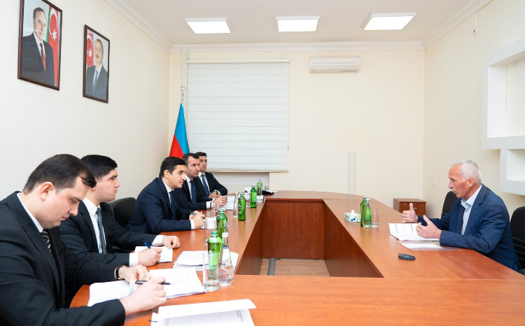 Nazir Fərid Əhmədov Gəncə şəhərində vətəndaşları qəbul edib 