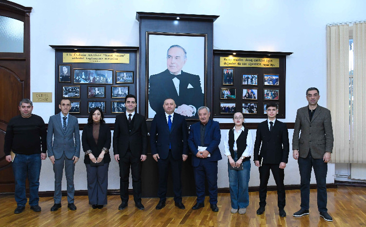ADAU-nun rektoru Mətbuat və ictimaiyyətlə əlaqələr şöbəsinin əməkdaşları ilə görüşüb 