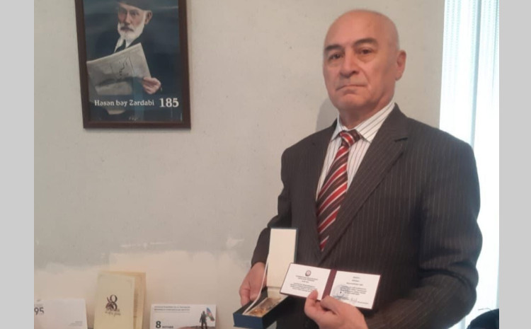 Əlihüseyn Şükürov “Azərbaycan milli mətbuatının 150 illiyi” yubiley medalına layiq görüldü 