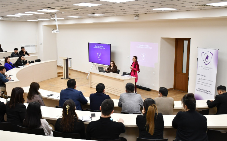 Qarabağ Universitetində akademik mühitdə kibertəhlükəsizlik və kibermaarifləndirmə mövzusunda təlim keçirilib 