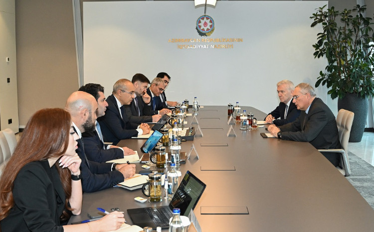 Minister of Economy Mikayil Jabbarov meets with Head of “Saipem S.p.A.” 