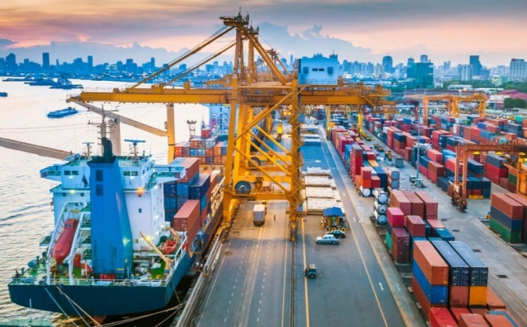 Azərbaycanın qeyri-neft ixracı yanvar-noyabrda 7%-dən çox artıb 