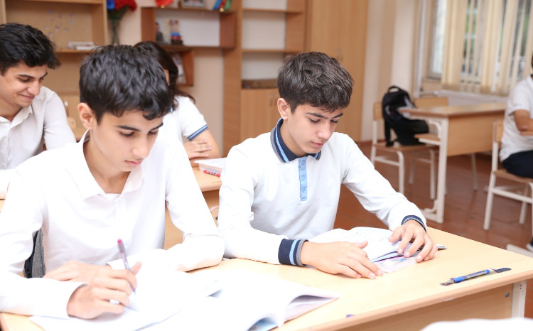 Beynəlxalq olimpiadalarda 12 medal 