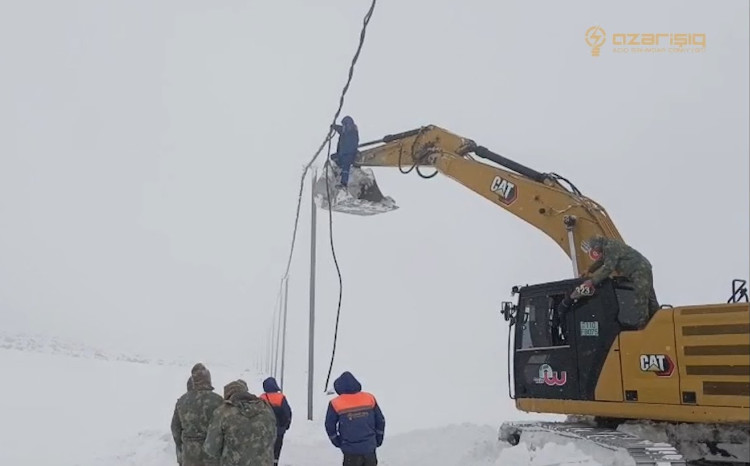 “Azərişıq” ASC Kəlbəcərdə yenidənqurma işlərini davam etdirir - VİDEO