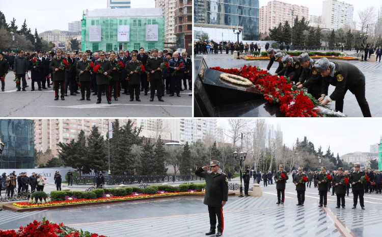 Dövlət Xidmətinin rəhbərliyi Xocalı soyqırımı abidəsini ziyarət edib 