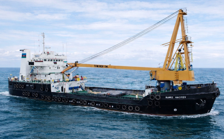 “Ramiz Hajiyev” crane vessel returned to operation after overhaul 