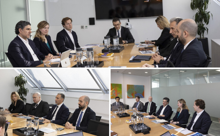 Министр Рашад Набиев встретился с глобальным руководителем Группы по финансам и стратегическим инвесторам компании BlackRock 