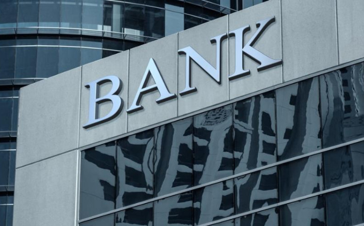 Azərbaycanın bank sektorunun xalis mənfəəti 13 %-ə yaxın artıb 