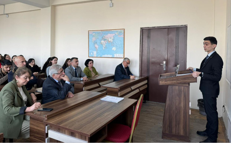 В БГУ состоялся семинар «44-дневная Отечественной войны в британской прессе» 