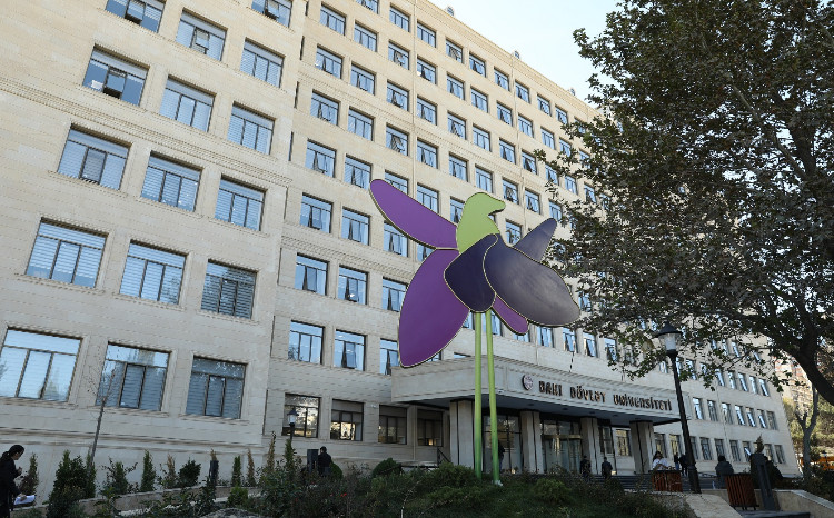 Professor from Hacettepe University Delivers Scientific Seminar at BSU 