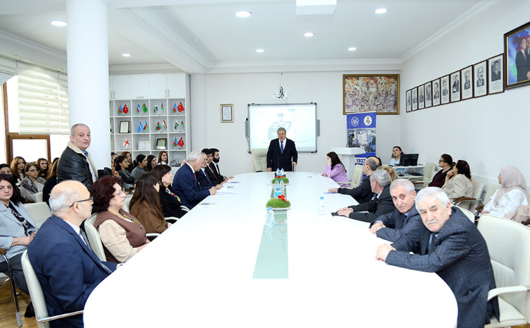 Xalq şairi Səməd Vurğunun 120 illik yubileyinə həsr olunmuş elmi sessiyada MEK-in “Səməd Vurğun elektron bazası” təqdim edilib 