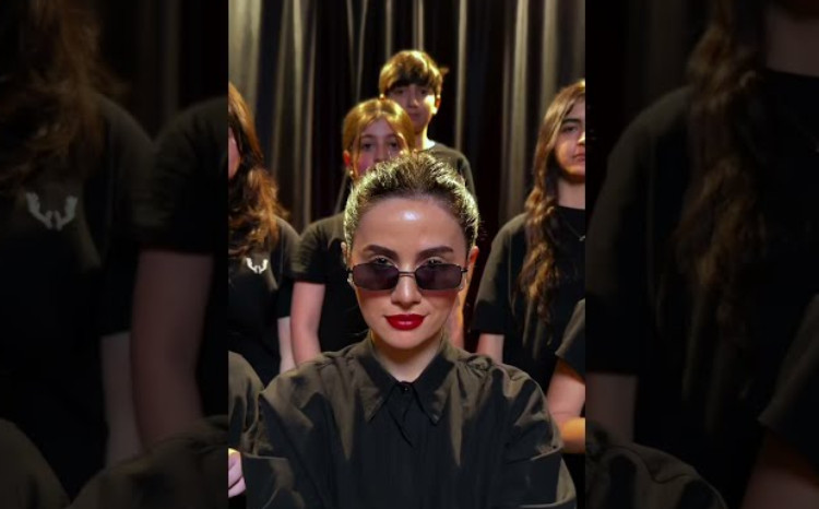 Məşhur aktrisa müəllimliyə başladı - VİDEO