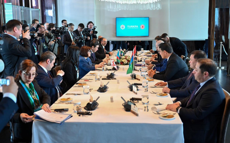 Проведена первая неформальная встреча спикеров парламентов стран-членов ТЮРКПА 