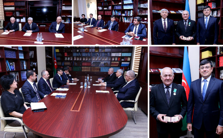 Akif Alaferdova “Tərəqqi” medalı təqdim olunub 
