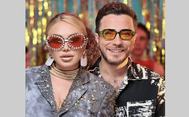 Həm mahnısını aldı, həm də klipinə çəkdi! - VİDEO