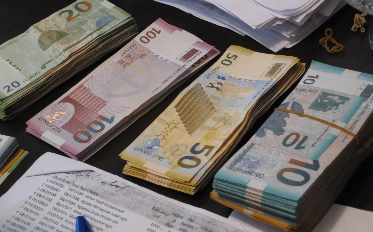 56 manata sığortaladığı əkin sahəsinə görə 5600 manat ödəniş aldı 