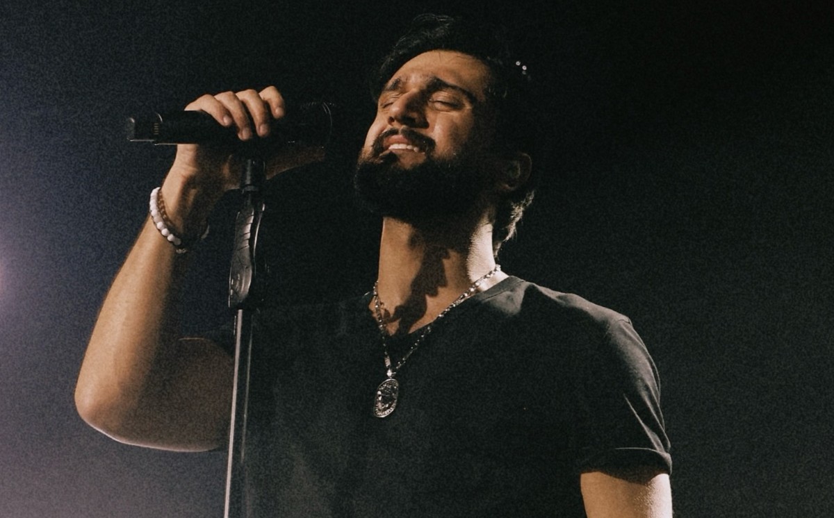 JONY “Crystall Hall”da konsert verəcək 