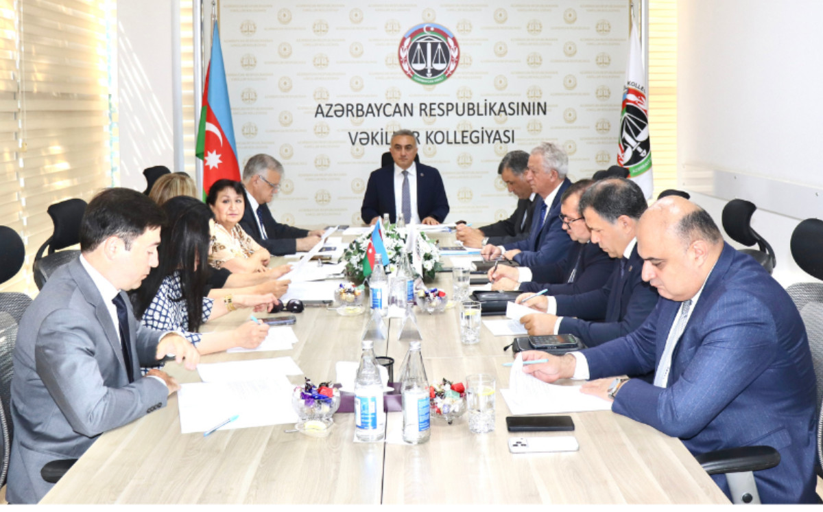 Vəkillər Kollegiyası Rəyasət Heyətinin növbəti iclası keçirilib 