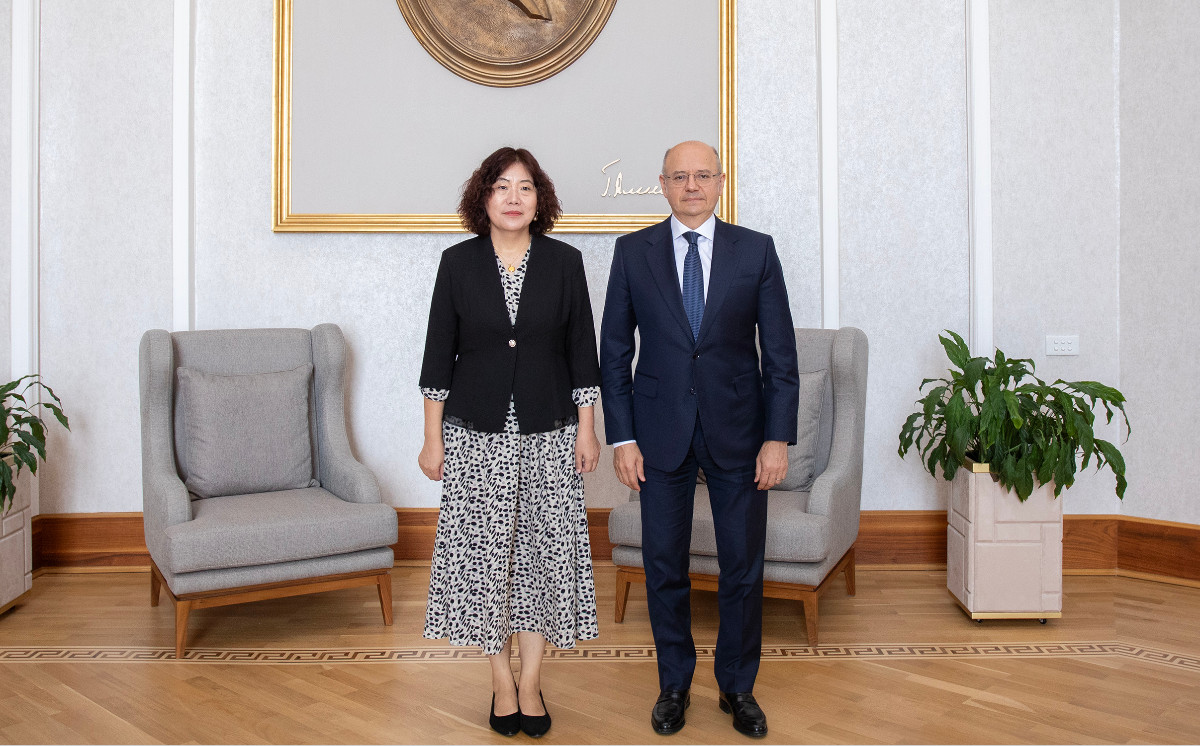 Çinlə enerji tərəfdaşlığına dair məsələlər müzakirə edilib 