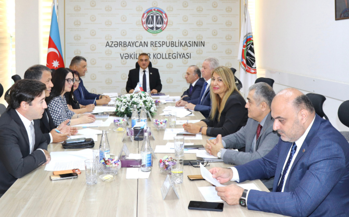Vəkillər Kollegiyası Rəyasət Heyətinin növbəti iclası keçirilib 